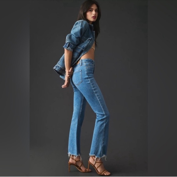 PAIGE Claudine Flare Jean - Picture 3 of 8